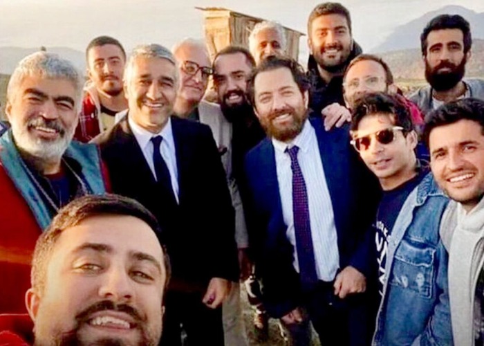 سروش صحت در صبحانه با زرافه ها