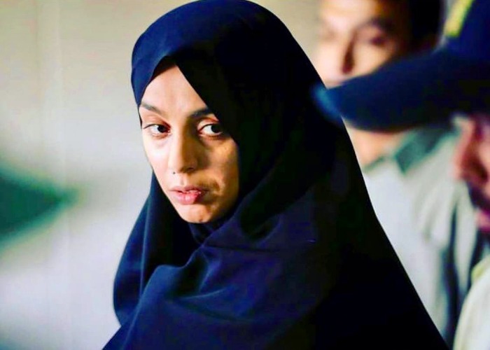 زکیه بهبهانی در بدون تاریخ بدون امضا