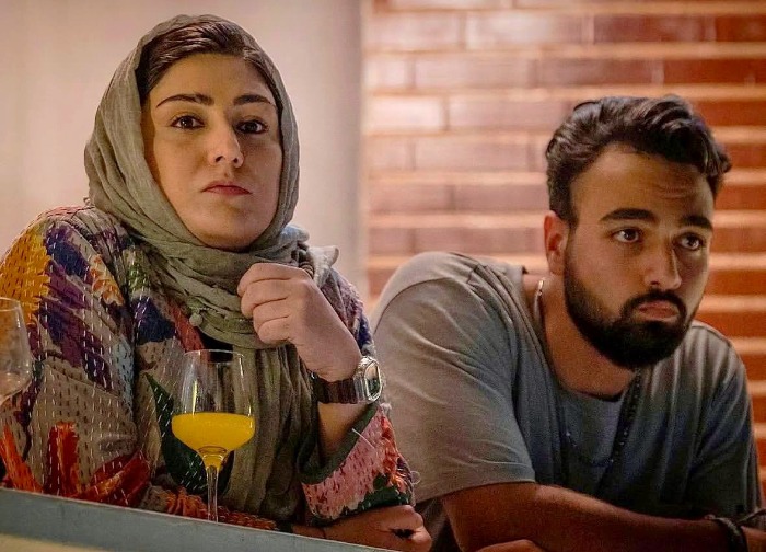 یونس حران اف در آفتاب پرست