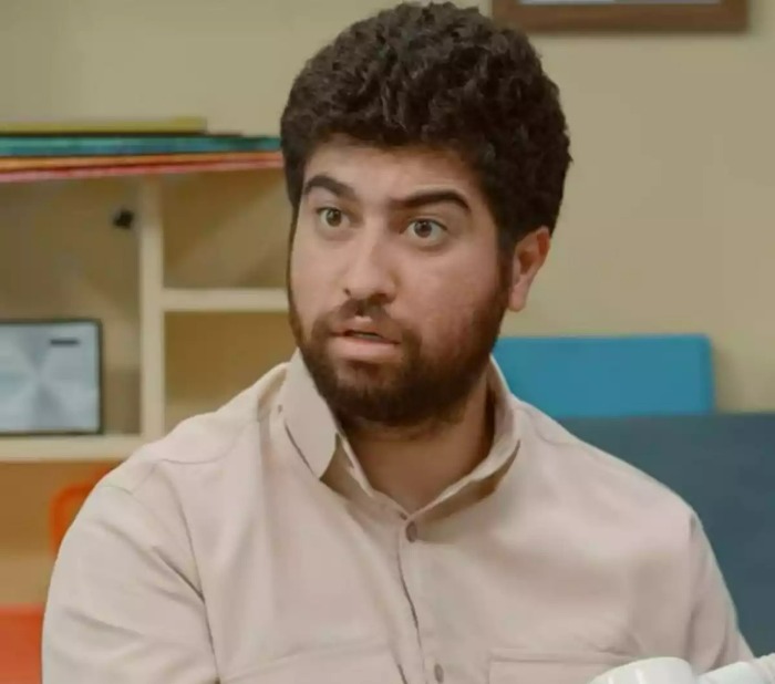 سید مصطفی آزاد در نقش مصطفی