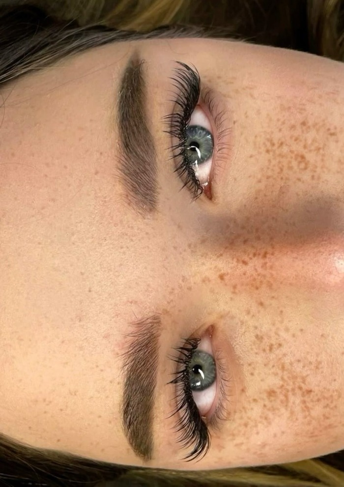 اکستنشن مژه گربه ای کاشت مژه گربه ای