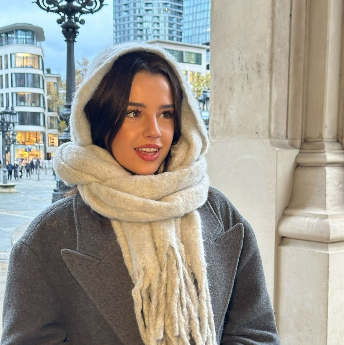 پیچیدن شال به صورت کلاه دار