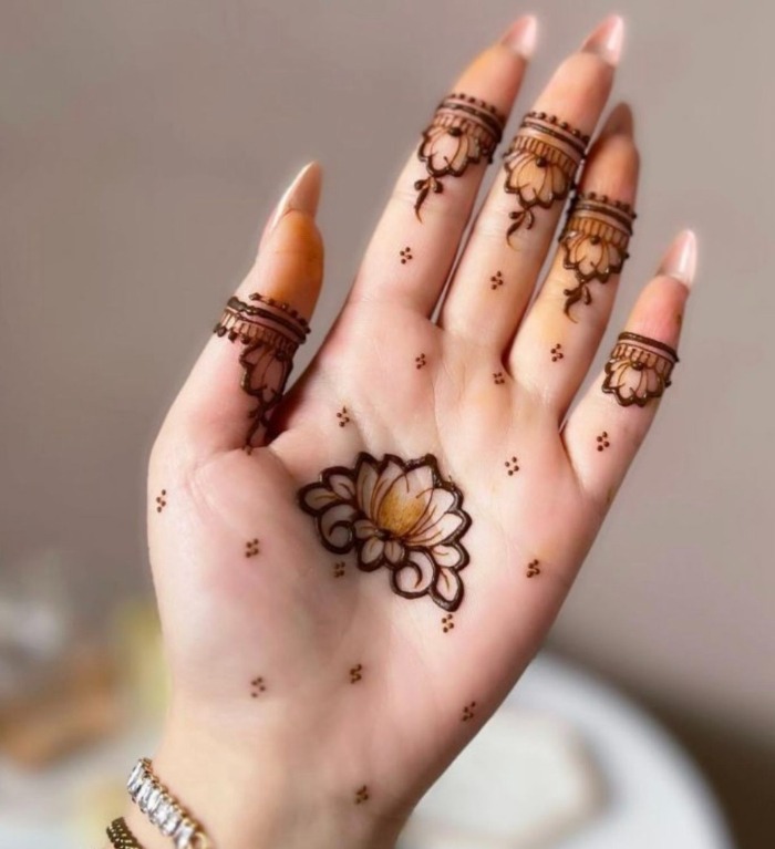 نقش حنا کف دست