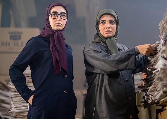 مهشید جوادی در فیلم ضد