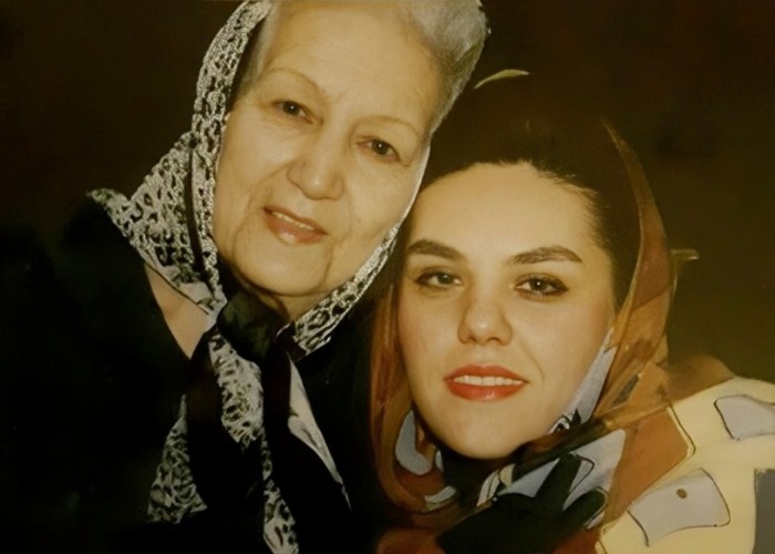 رقیه چهره آزاد و افسانه چهره آزاد