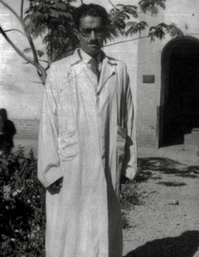 دکتر محمد قریب