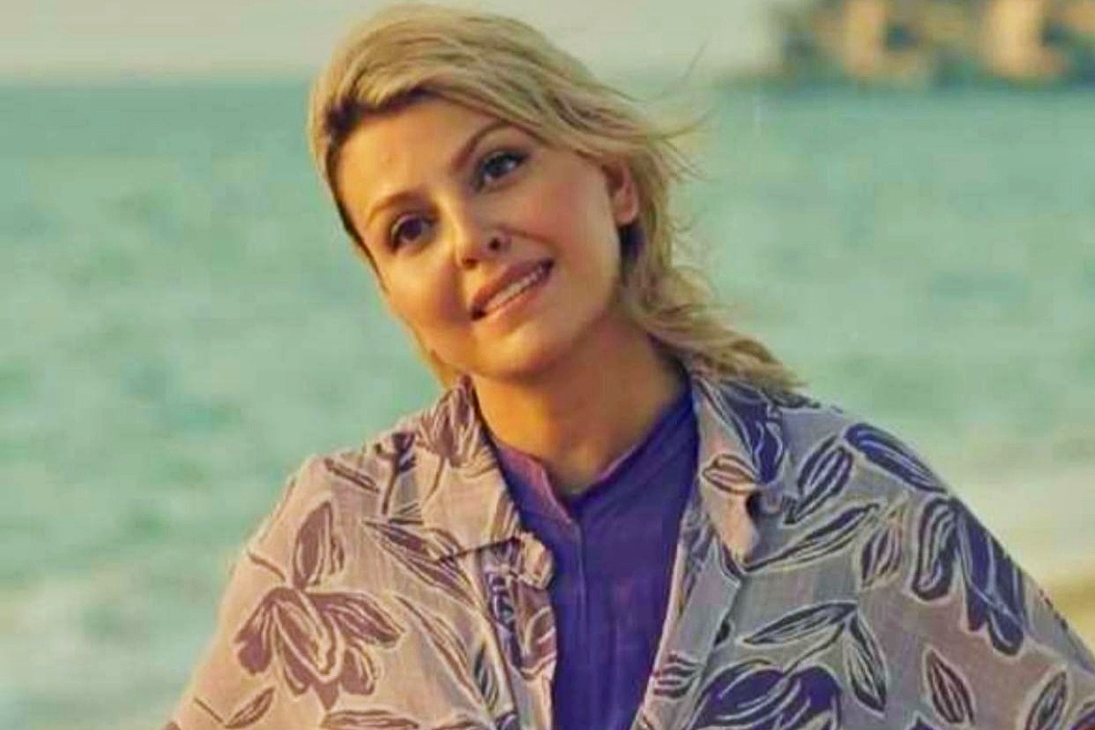 بازیگر نقش آلارا در فیلم مرد عینکی