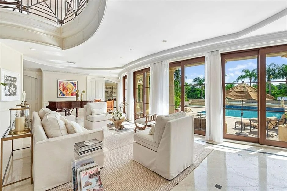 عمارت ۲۴ میلیون دلاری ایوانکا ترامپ در جزیره اختصاصی فلوریدا