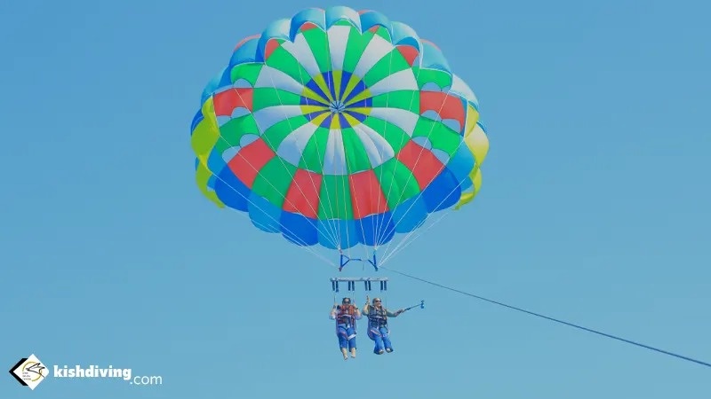 پاراسل سواری کیش، لذت پرواز در آسمان