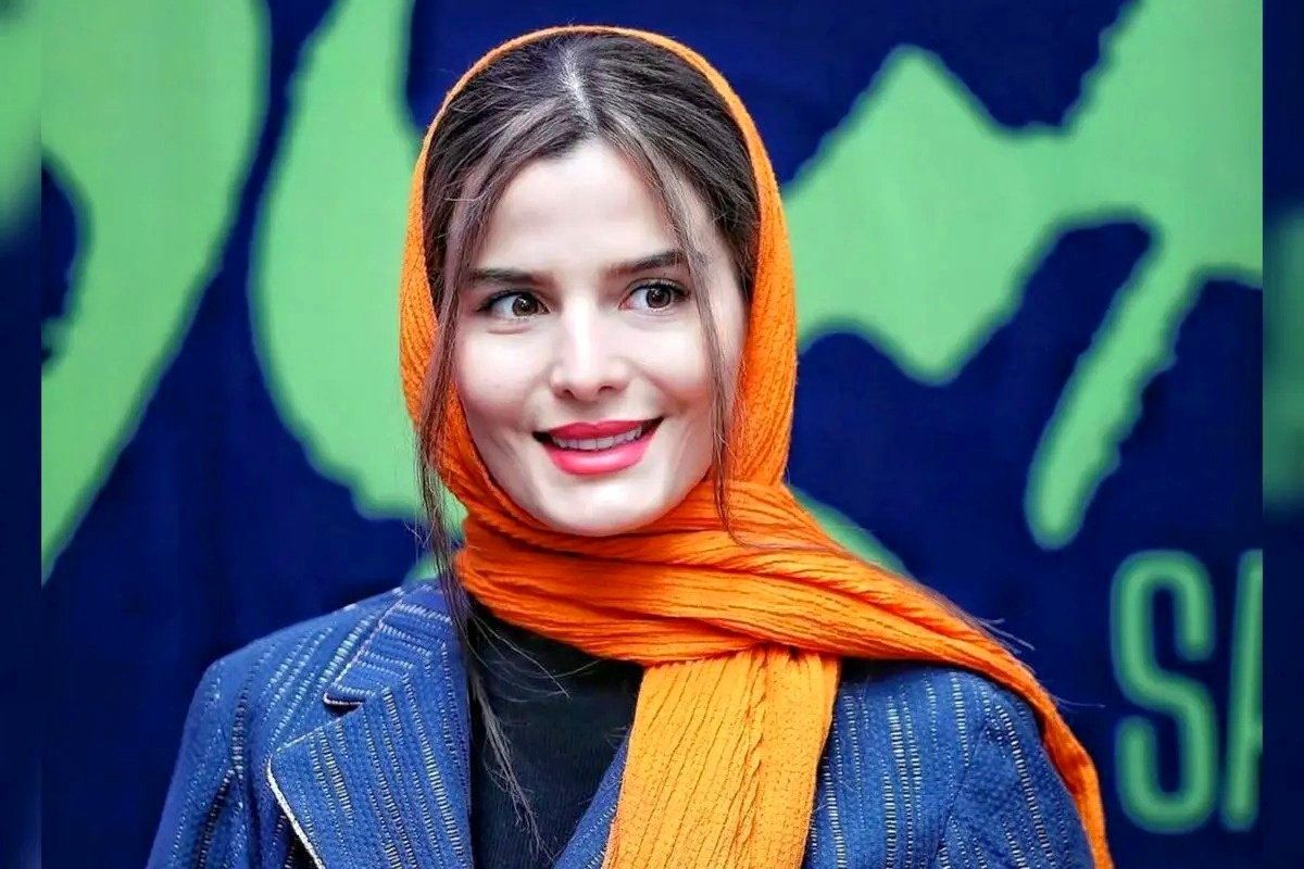 غزاله اکرمی