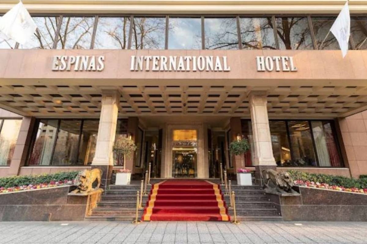 هتل اسپیناس بلوار کشاورز تهران