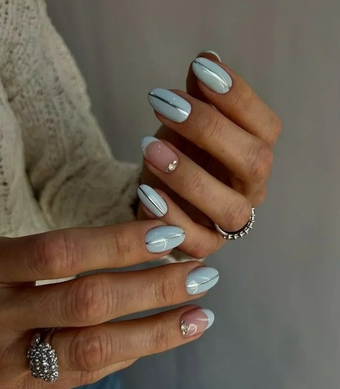 طراحی ناخن مینیمال طراحی ناخن