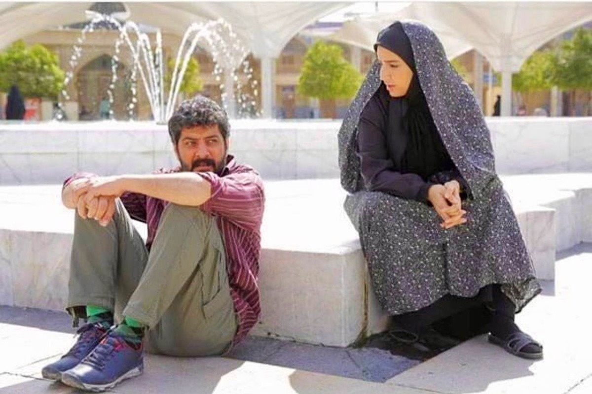 سریال بیگانه ای با من است