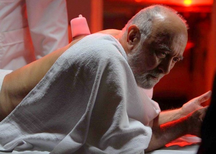 پرویز پورحسینی در قاتل اهلی