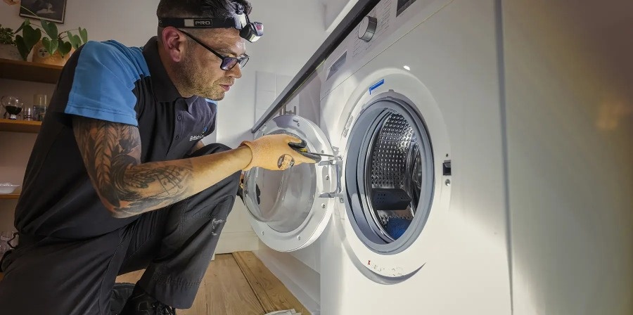تعمیر تخصصی ماشین لباسشویی توسط تعمیرکار حرفه‌ای
