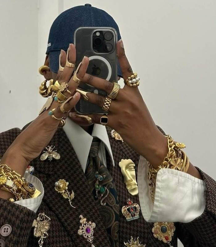 اکسسوری های بزرگ و شلوغ