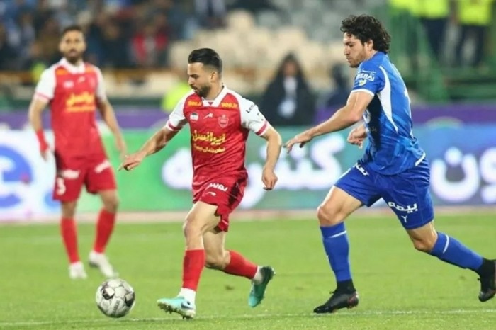 استقلال و پرسپولیس در دربی