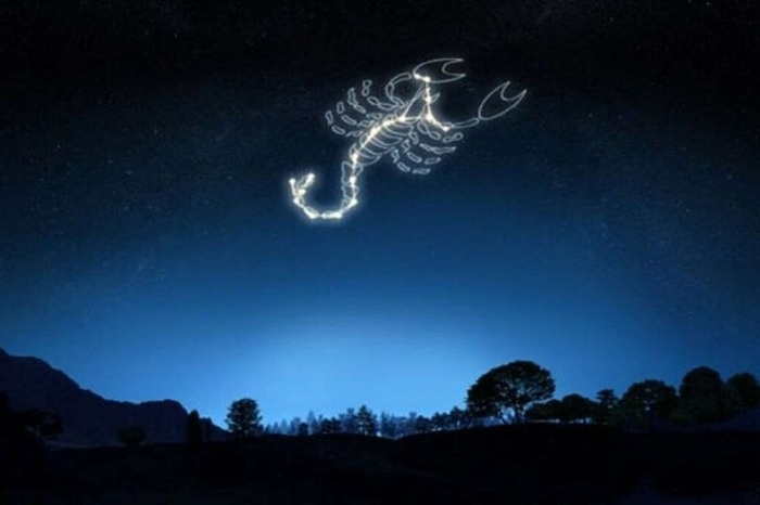 روزهای قمر در عقرب دی ۱۴۰۴