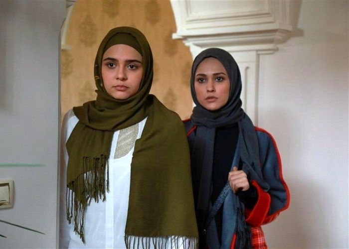 مینو آذرمگین در احضار