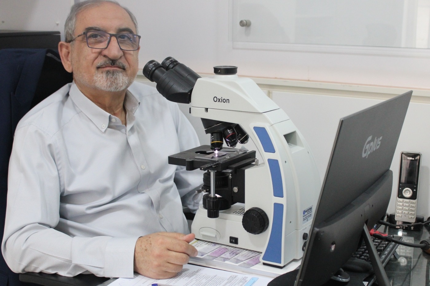 دکتر علی شوشتری متخصص پاتولوژی