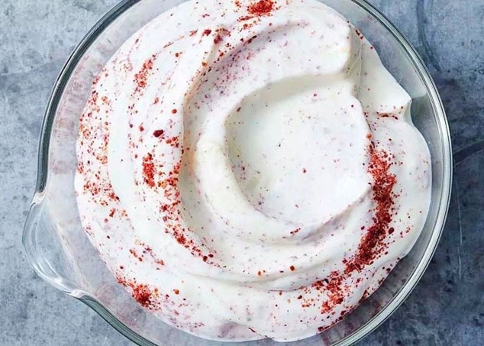 ماست و سماق