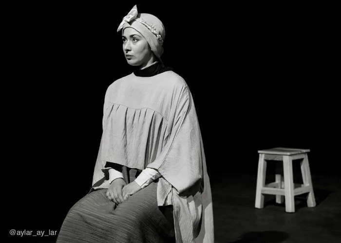 زهرا سزاوار در تئاتر