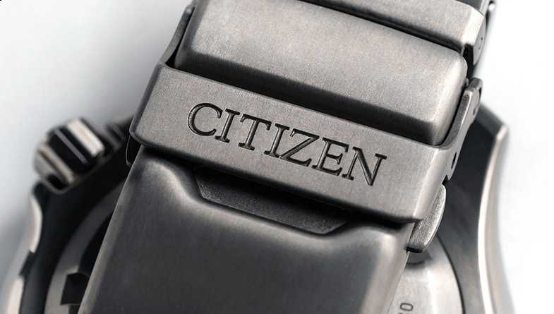 بررسی استانداردهای وزن، بالانس و توزیع جرم در بدنه و بند ساعت