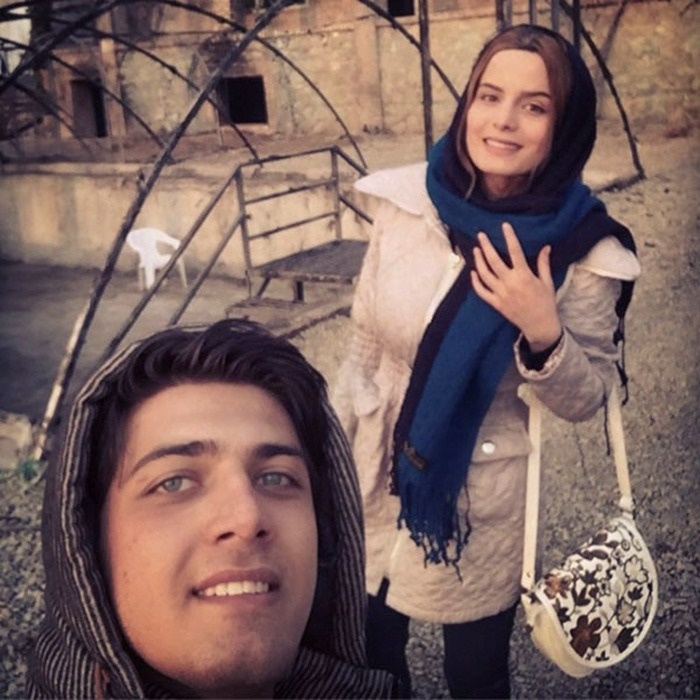 غزاله اکرمی و خواستگارش