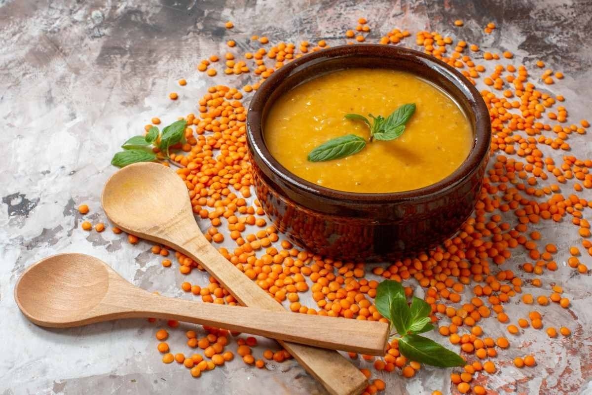 مواد لازم برای دال عدس