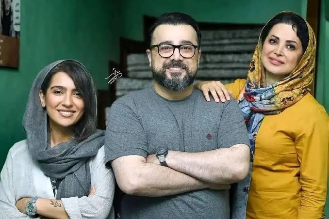 کمند امیرسلیمانی، سپند و مونا کرمی
