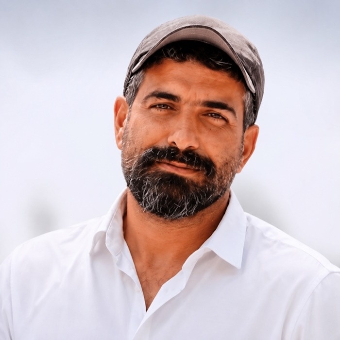 ایمان انوری مقدم