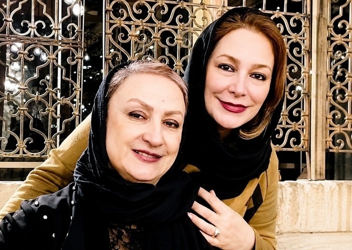 مریم امیر جلالی کنار دخترش