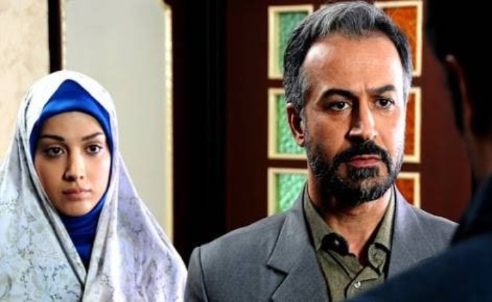 روشنک گرامی در فاصله ها