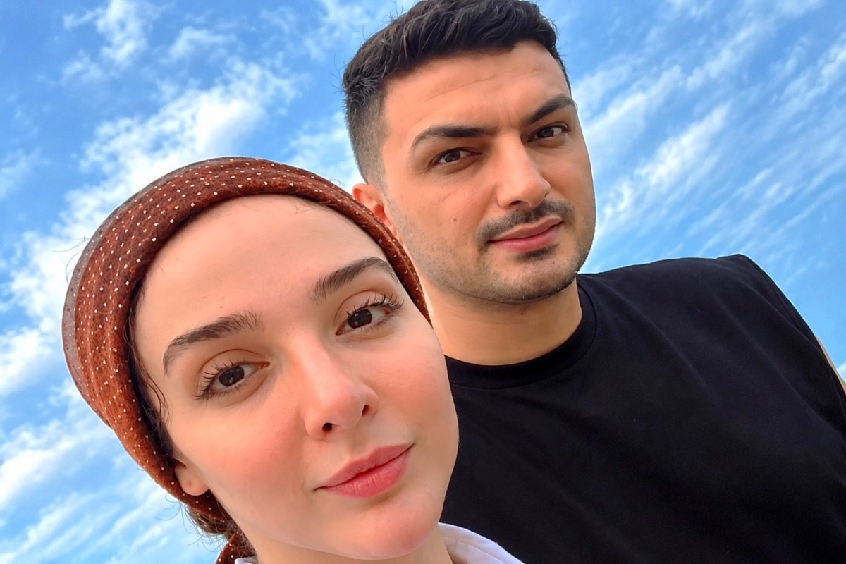 المیرا دهقانی و همسرش