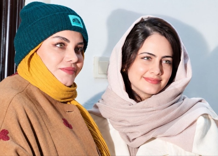 نرگس آبیار و فرزانه فرنام 