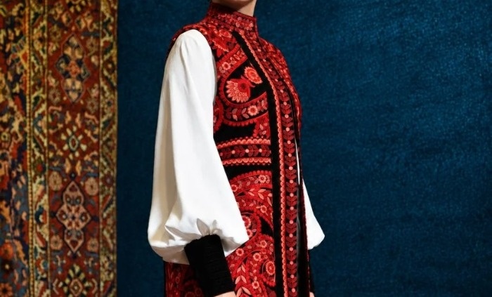 غزال رجبیان طراح لباس