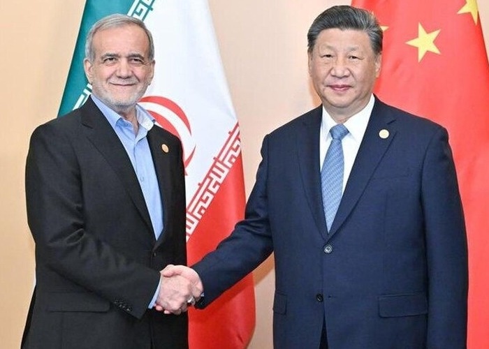 شی جین پینگ و مسعود پزشکیان رئیس جمهور ایران