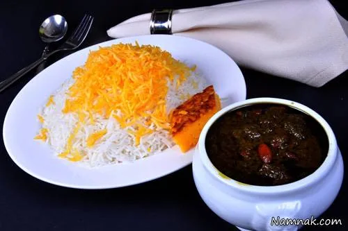قورمه سبزی با سبزی خشک