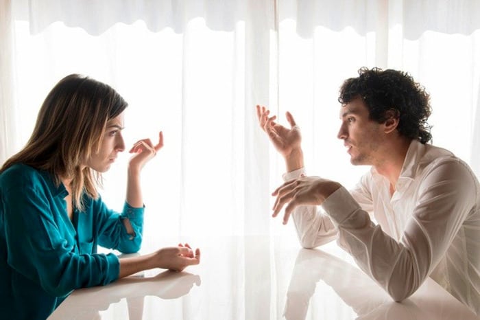 متهم کردن یکدیگر