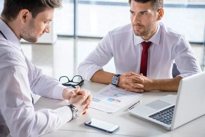 عذرخواهی کردن