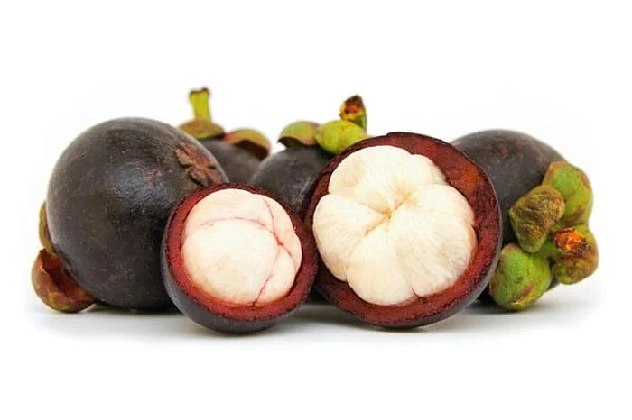 خوردن منگوستین