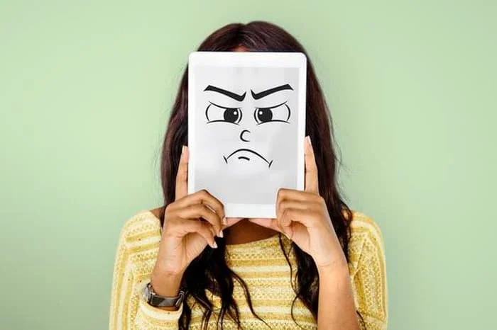 عصبانی