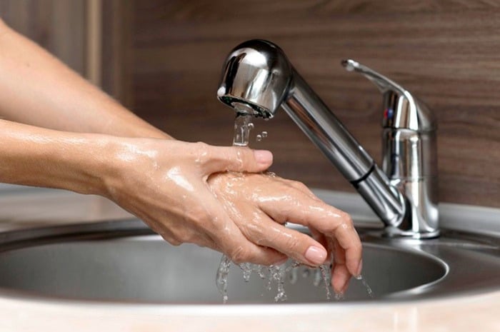 تمیز شستن دست
