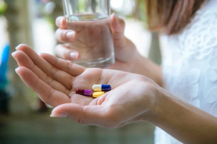 قرص هایی که هیچوقت نباید باهم مصرف کنید دارو خوردن