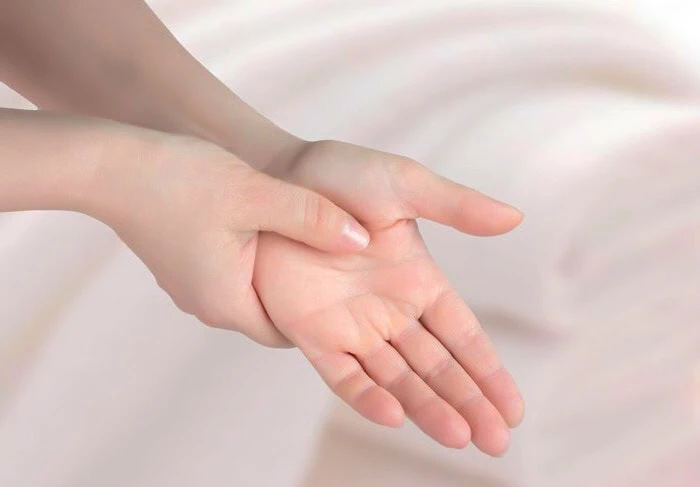بی حس شدن دست ها