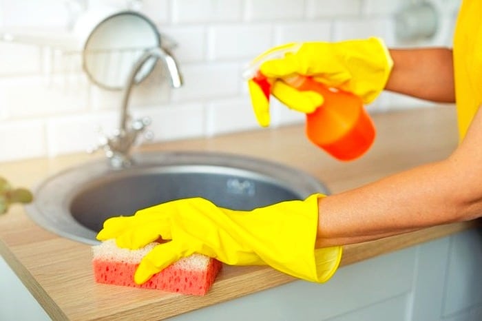 روش ظرف شستن با دست