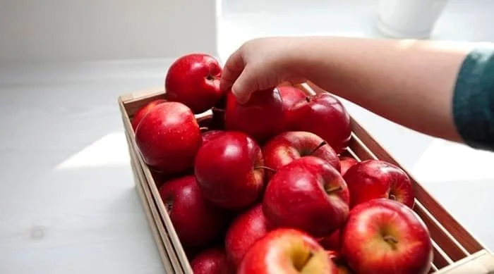 سیب برای پوست
