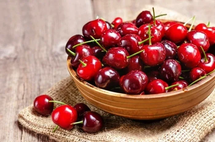 Cherry سلامت خانمها