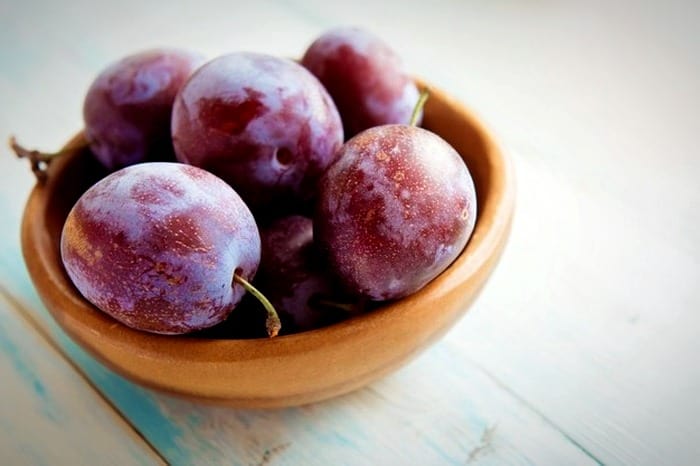 فواید آلو Plum