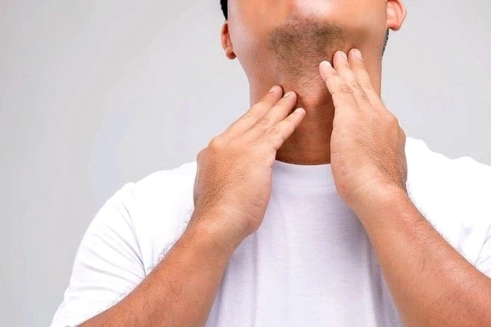 علائم تیروئید